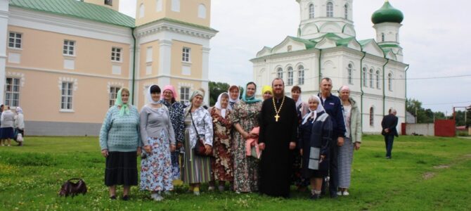 Наши паломники посетили Троекуровскую женскую обитель